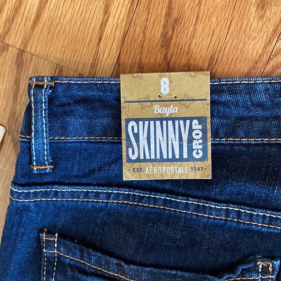 Aeropostale Crop Jeans - Picture 4 of 6